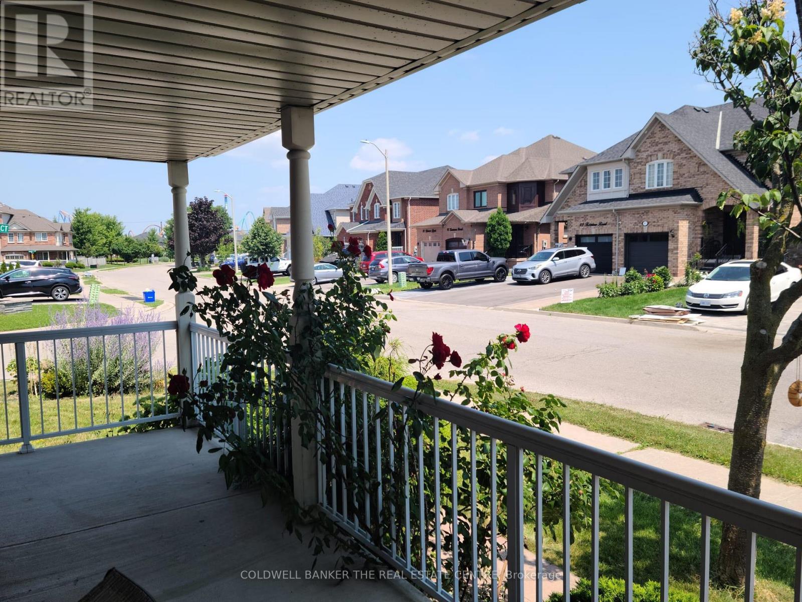 Main Floor - 1 Jarret Court S, Vaughan, Ontario  L6A 3W4 - Photo 6 - N12641096