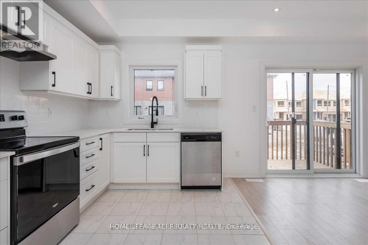 4 Haven Lane, Barrie (Painswick South), Ontario  L9J 0M4 - Photo 4 - S12641056