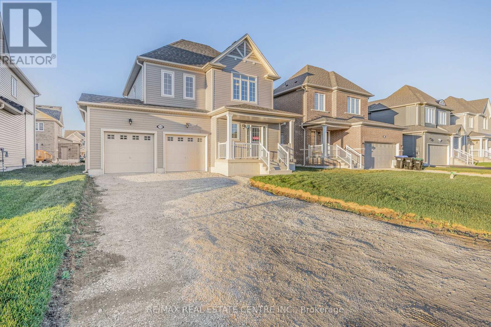 238 Mckenzie Drive, Clearview, Ontario  L0M 1S0 - Photo 2 - S12641060