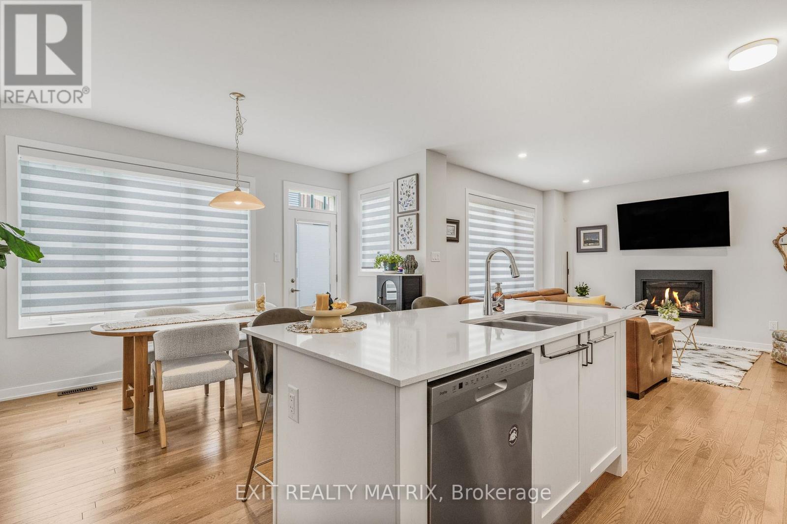 233 Conservancy Drive, Ottawa, Ontario  K2J 7M5 - Photo 15 - X12462761