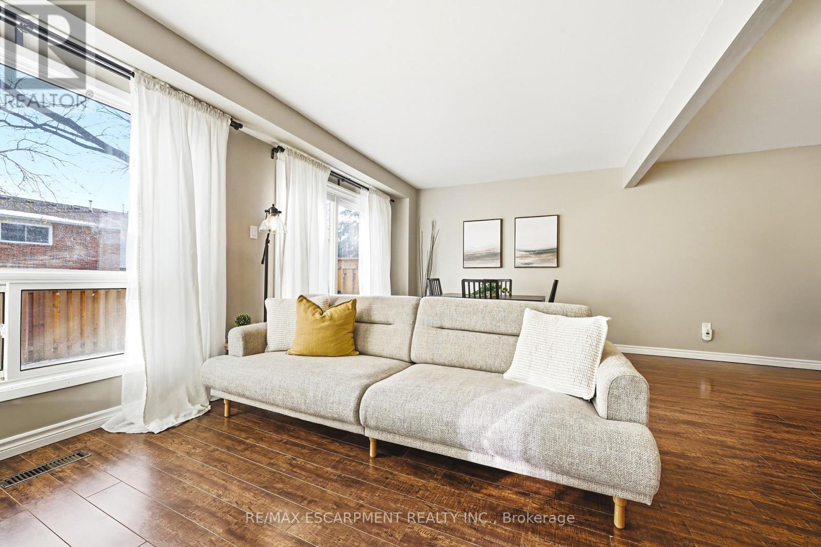 92 - 1584 Newlands Crescent, Burlington, Ontario  L7M 1V6 - Photo 11 - W12641028