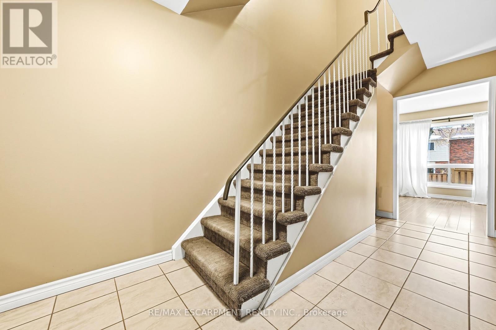 92 - 1584 Newlands Crescent, Burlington, Ontario  L7M 1V6 - Photo 13 - W12641028