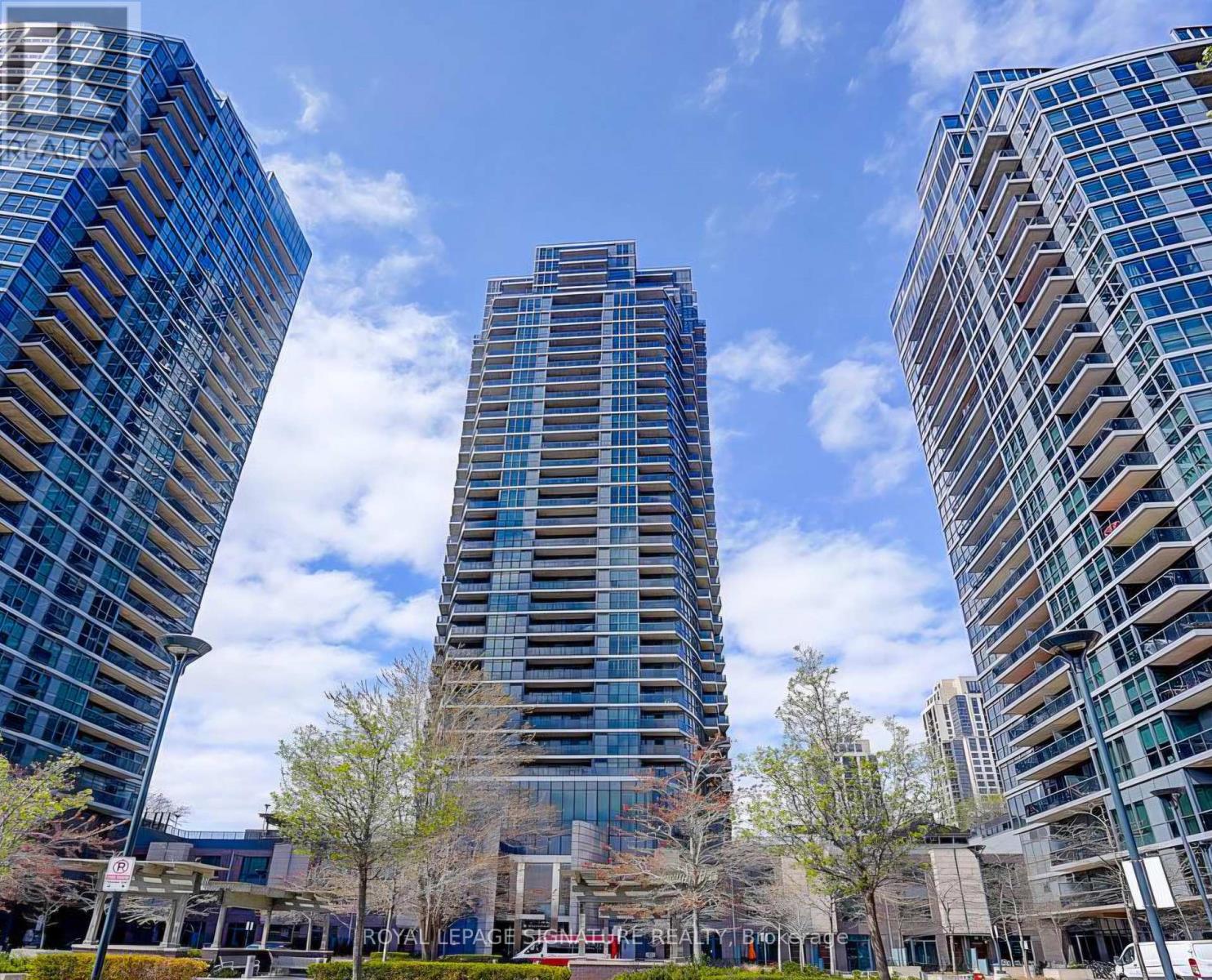 2809 - 5 VALHALLA INN ROAD, Toronto, Ontario