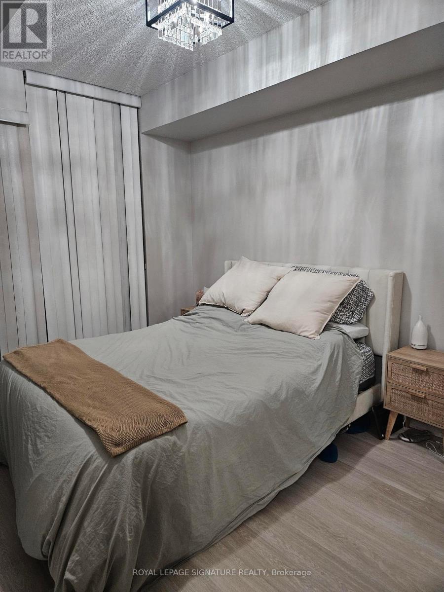 2809 - 5 Valhalla Inn Road, Toronto, Ontario  M4R 2J2 - Photo 7 - W12641072