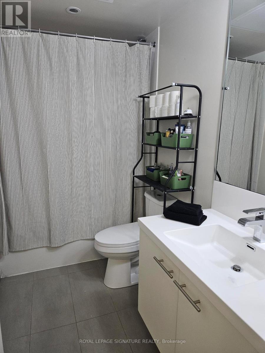 2809 - 5 Valhalla Inn Road, Toronto, Ontario  M4R 2J2 - Photo 8 - W12641072