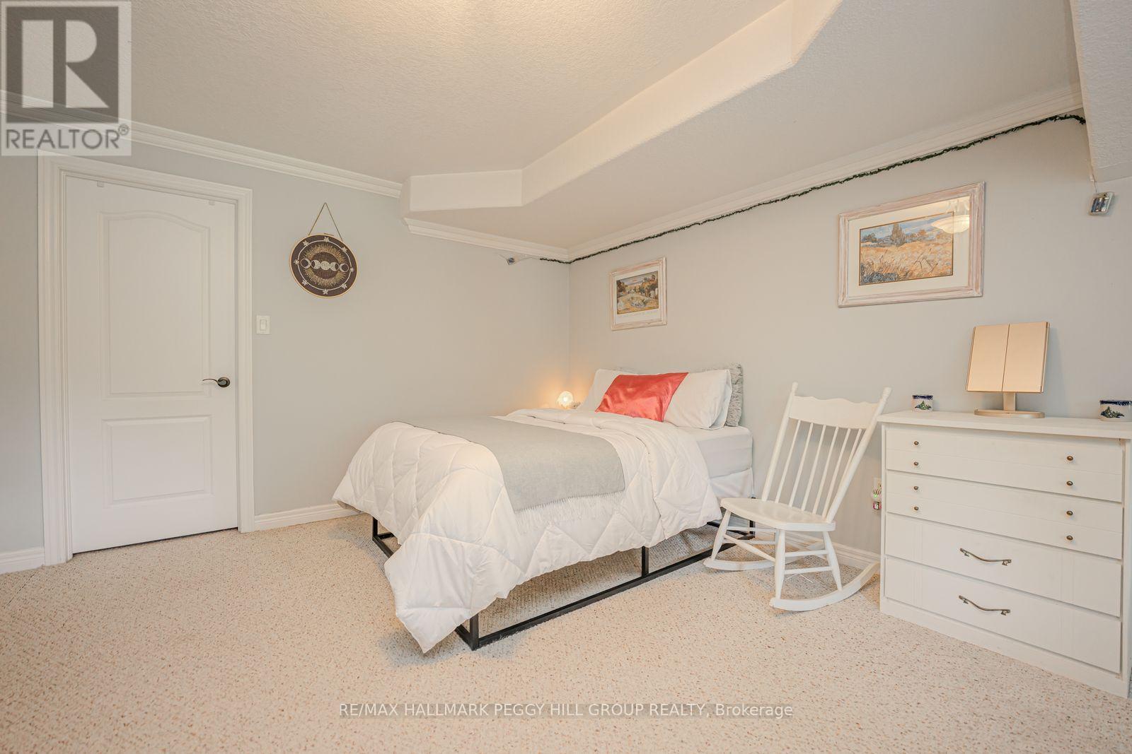 30 Birkhall Place, Barrie, Ontario  L4N 0K6 - Photo 18 - S12413408