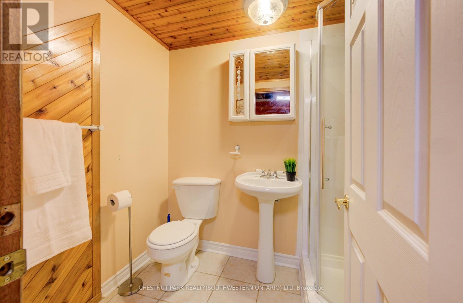 123 Kingswood Drive, Kitchener, Ontario  N2E 1B2 - Photo 27 - X12641006