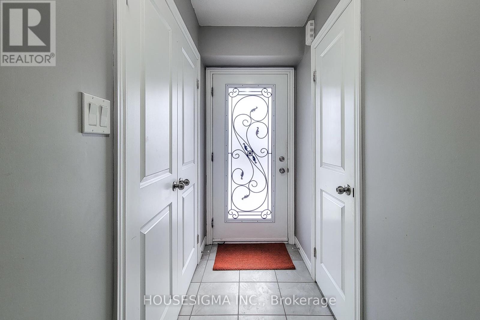 3 - 1354 Upper Sherman Avenue, Hamilton, Ontario  L8W 1C2 - Photo 5 - X12641074