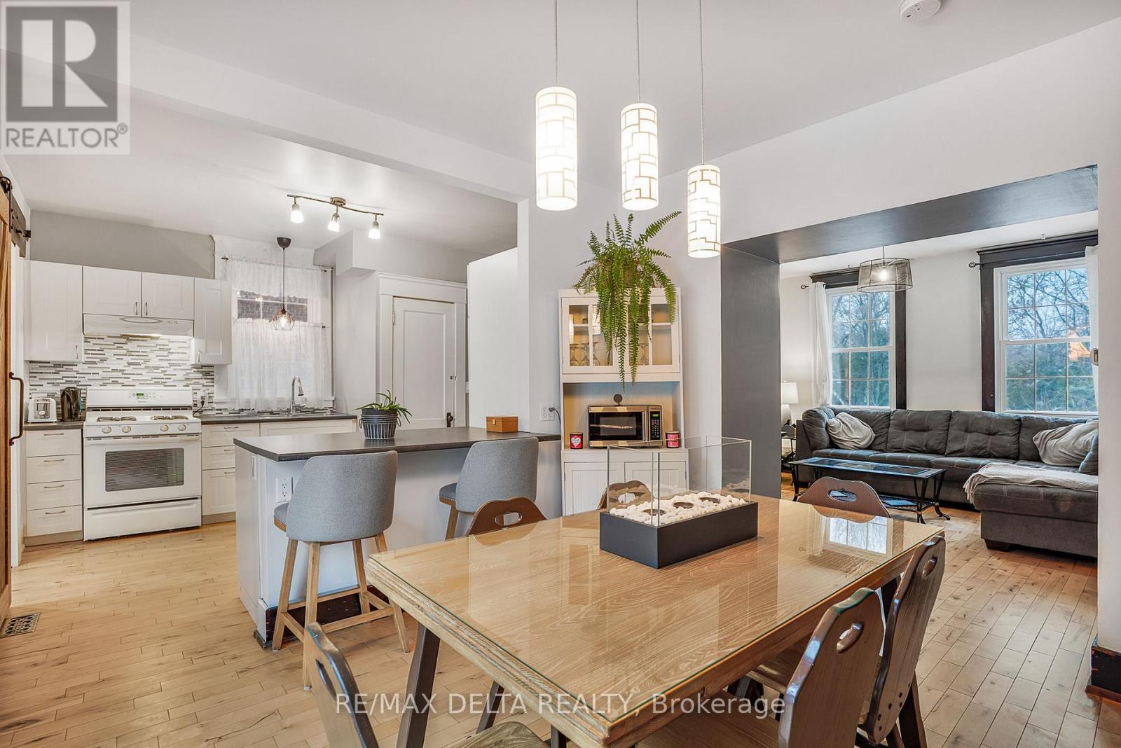 554 Allan Street, Hawkesbury, Ontario  K6A 2M2 - Photo 12 - X12641134