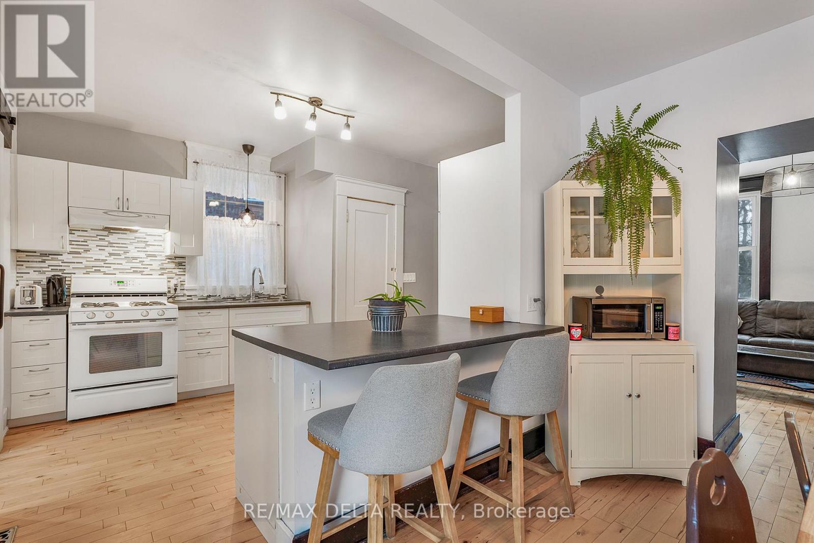 554 Allan Street, Hawkesbury, Ontario  K6A 2M2 - Photo 8 - X12641134