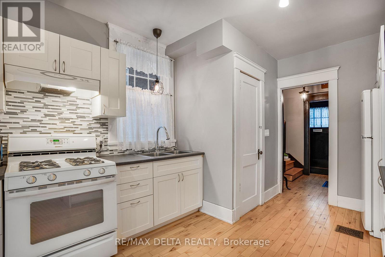 554 Allan Street, Hawkesbury, Ontario  K6A 2M2 - Photo 9 - X12641134