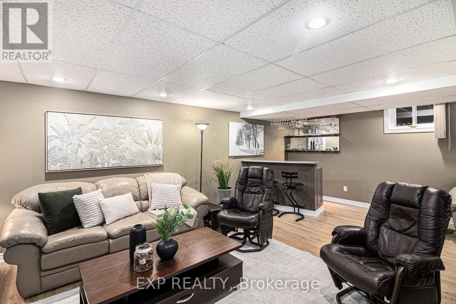 2 Castlebeau Street, Russell, Ontario  K0A 1W0 - Photo 22 - X12641174