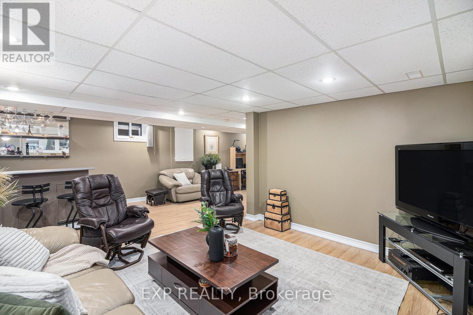 2 Castlebeau Street, Russell, Ontario  K0A 1W0 - Photo 23 - X12641174