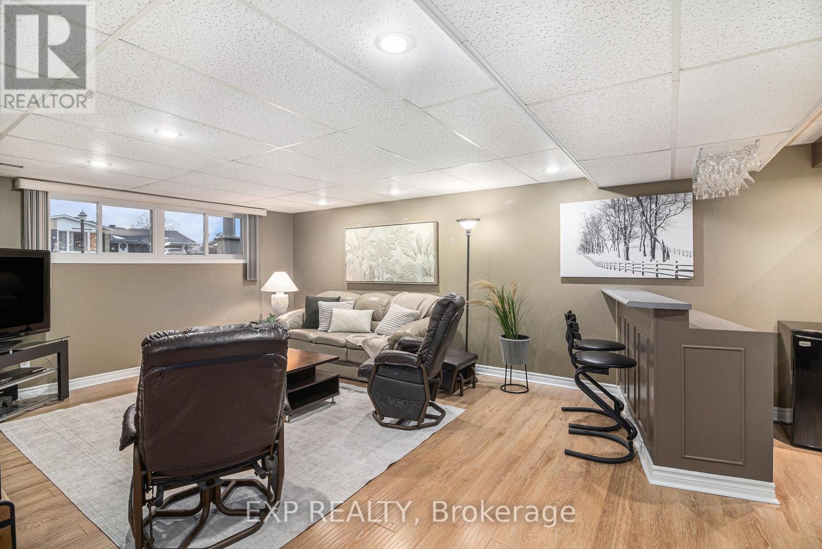 2 Castlebeau Street, Russell, Ontario  K0A 1W0 - Photo 24 - X12641174