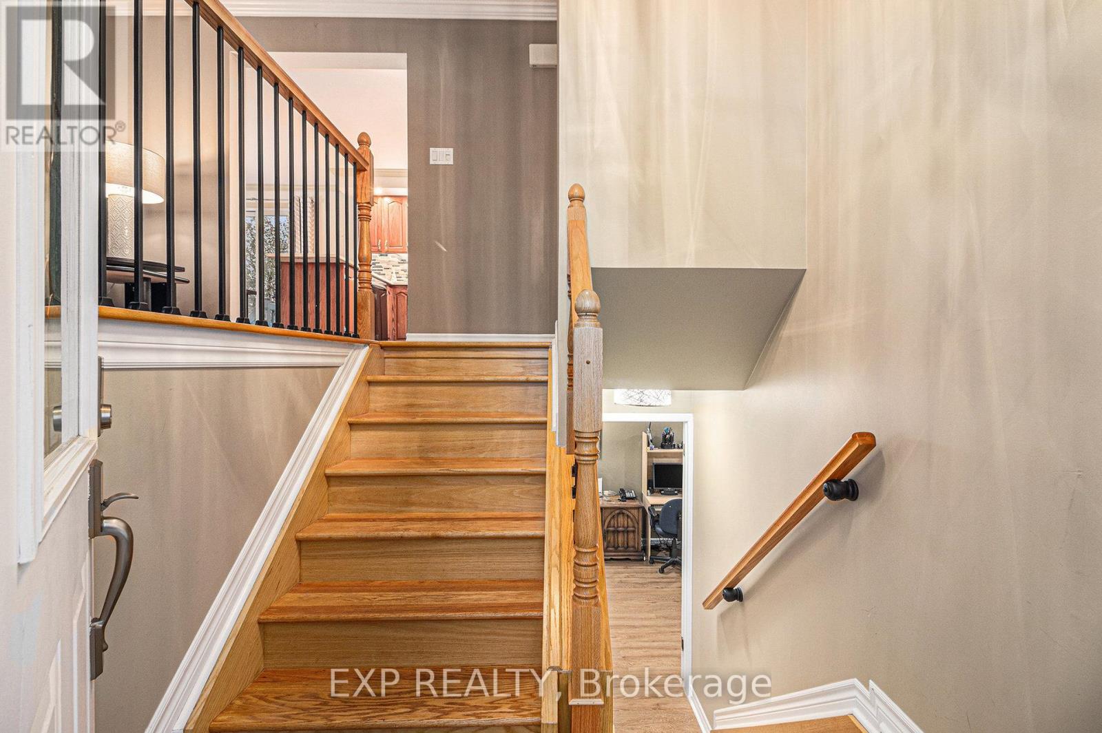 2 Castlebeau Street, Russell, Ontario  K0A 1W0 - Photo 4 - X12641174