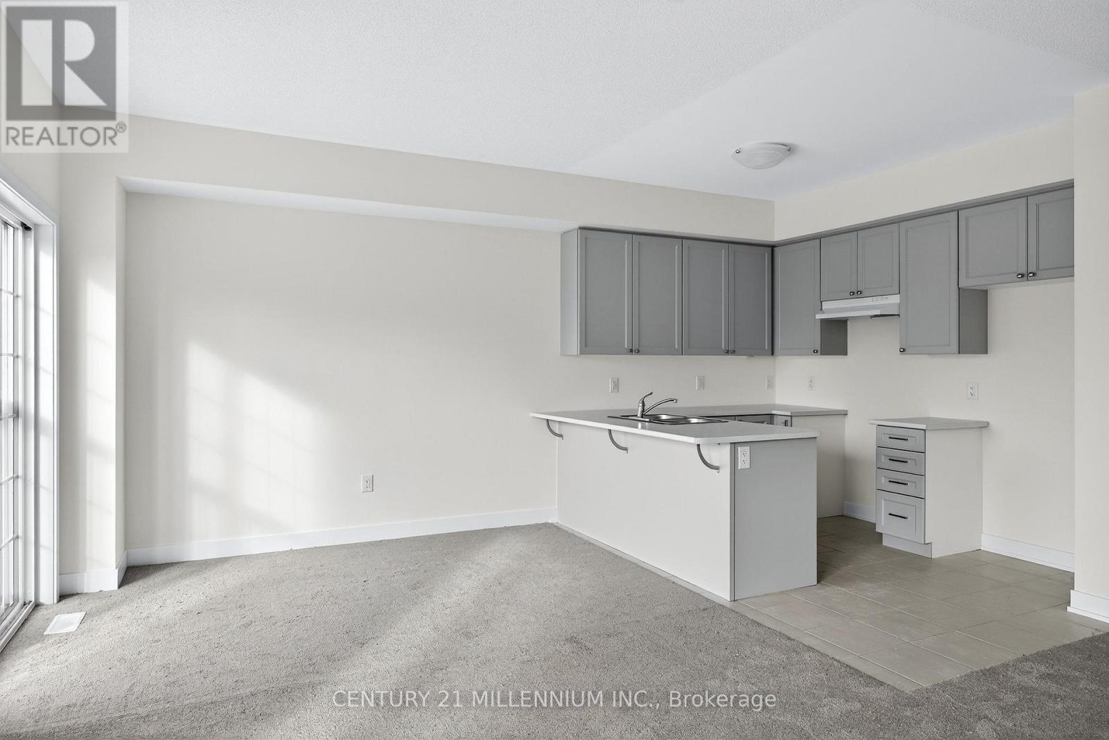 100 Walden Drive, Shelburne, Ontario  L9V 3Y1 - Photo 5 - X12410809