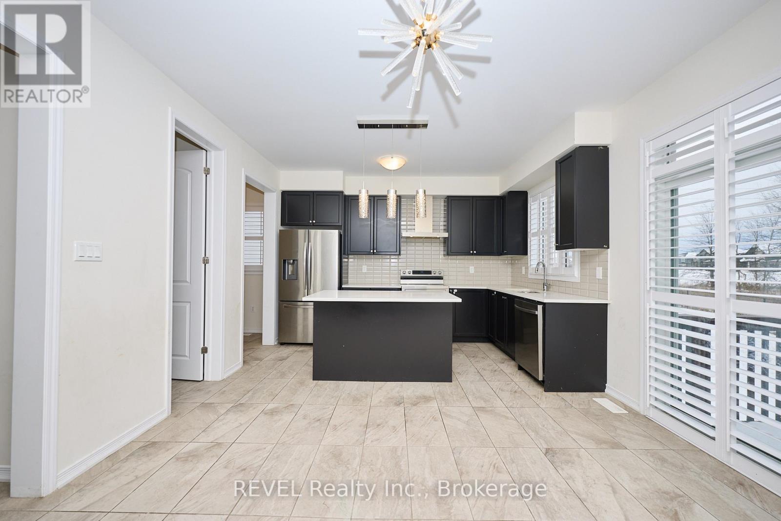 8787 Chickory Trail, Niagara Falls, Ontario  L2H 3S4 - Photo 9 - X12641152