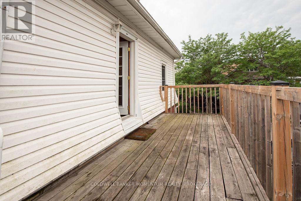 2 - 317 Queenston Street, St. Catharines, Ontario  L2P 2X7 - Photo 11 - X12641160