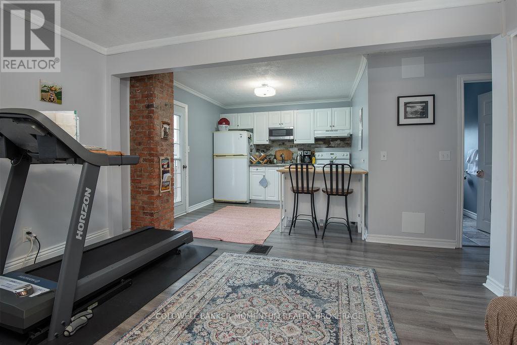 2 - 317 Queenston Street, St. Catharines, Ontario  L2P 2X7 - Photo 15 - X12641160