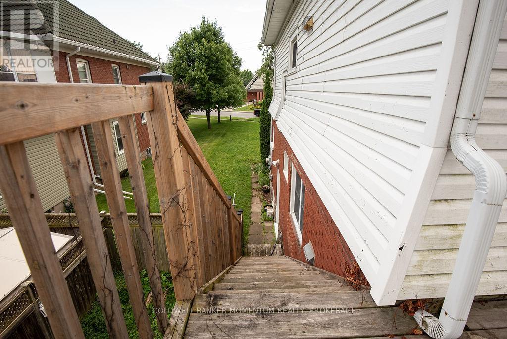 2 - 317 Queenston Street, St. Catharines, Ontario  L2P 2X7 - Photo 27 - X12641160