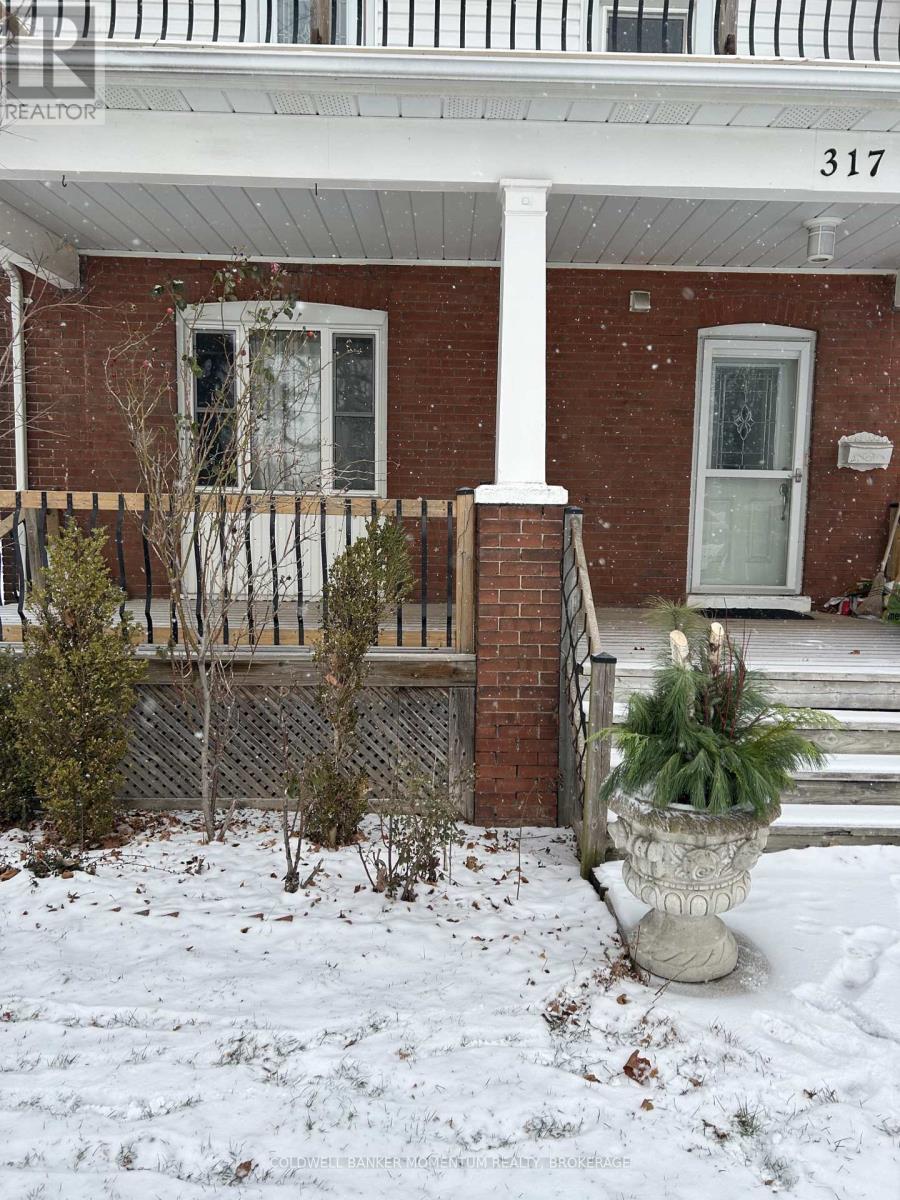 2 - 317 Queenston Street, St. Catharines, Ontario  L2P 2X7 - Photo 4 - X12641160