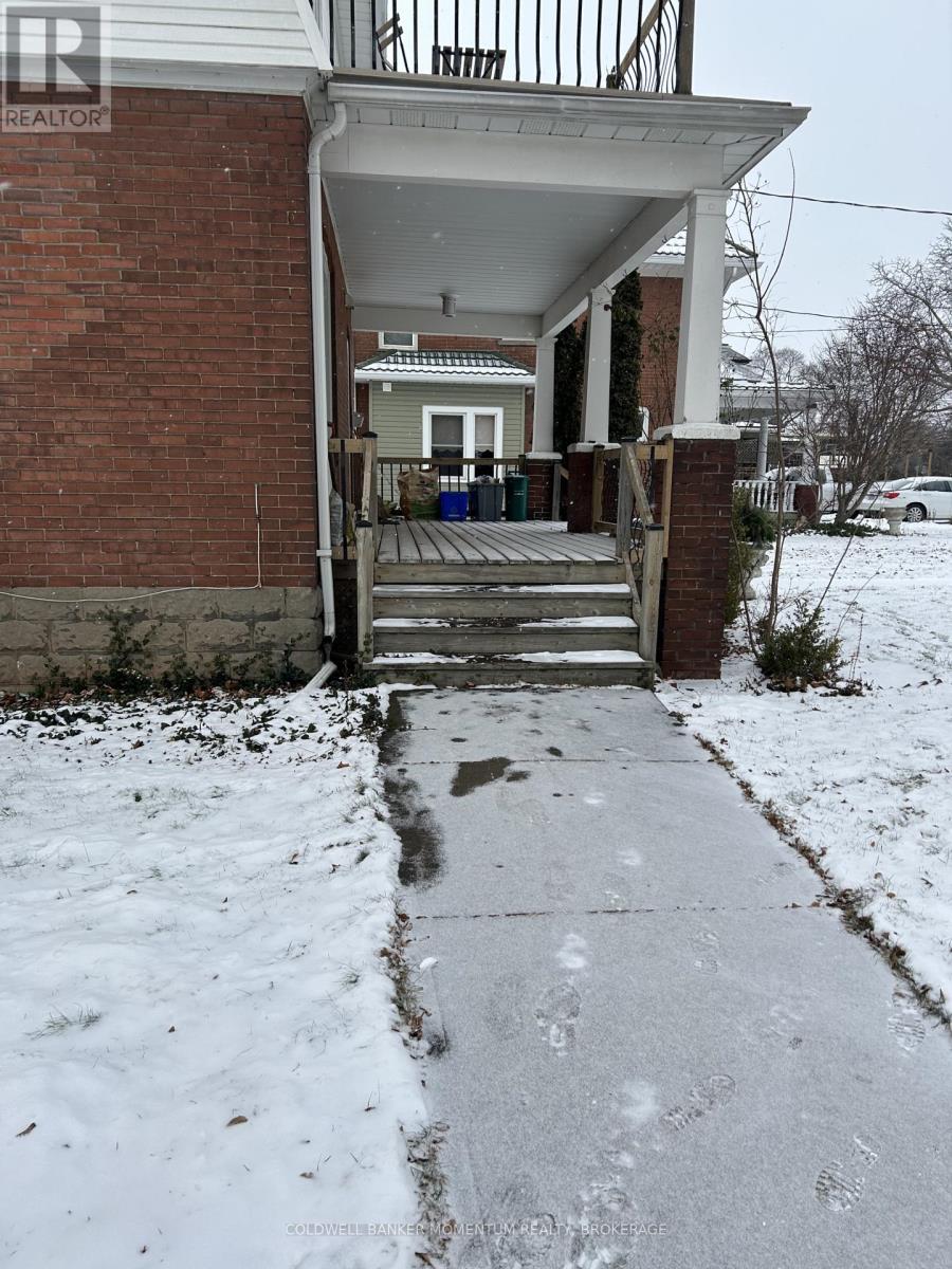 2 - 317 Queenston Street, St. Catharines, Ontario  L2P 2X7 - Photo 5 - X12641160