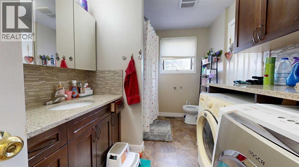 713 19 Street S, Lethbridge, Alberta  T1J 3G9 - Photo 11 - A2275644