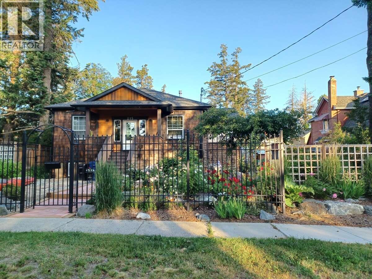 215 13th Avenue S, Cranbrook, British Columbia