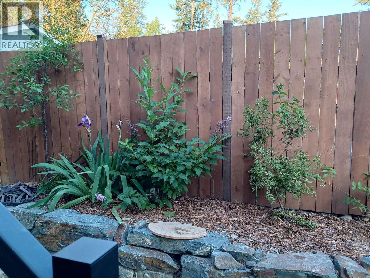 215 13th Avenue S, Cranbrook, British Columbia  V1C 2V7 - Photo 28 - 10371344