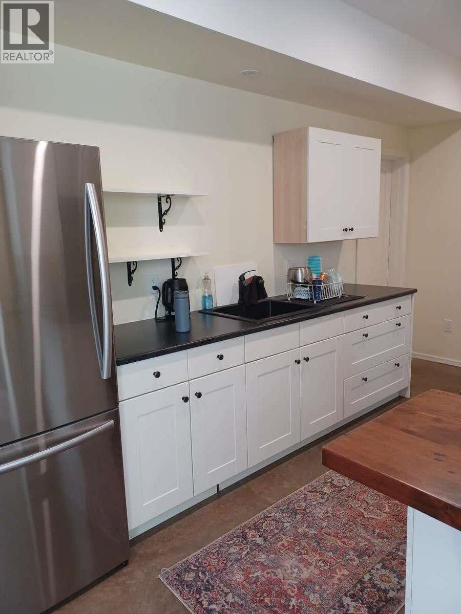 215 13th Avenue S, Cranbrook, British Columbia  V1C 2V7 - Photo 39 - 10371344