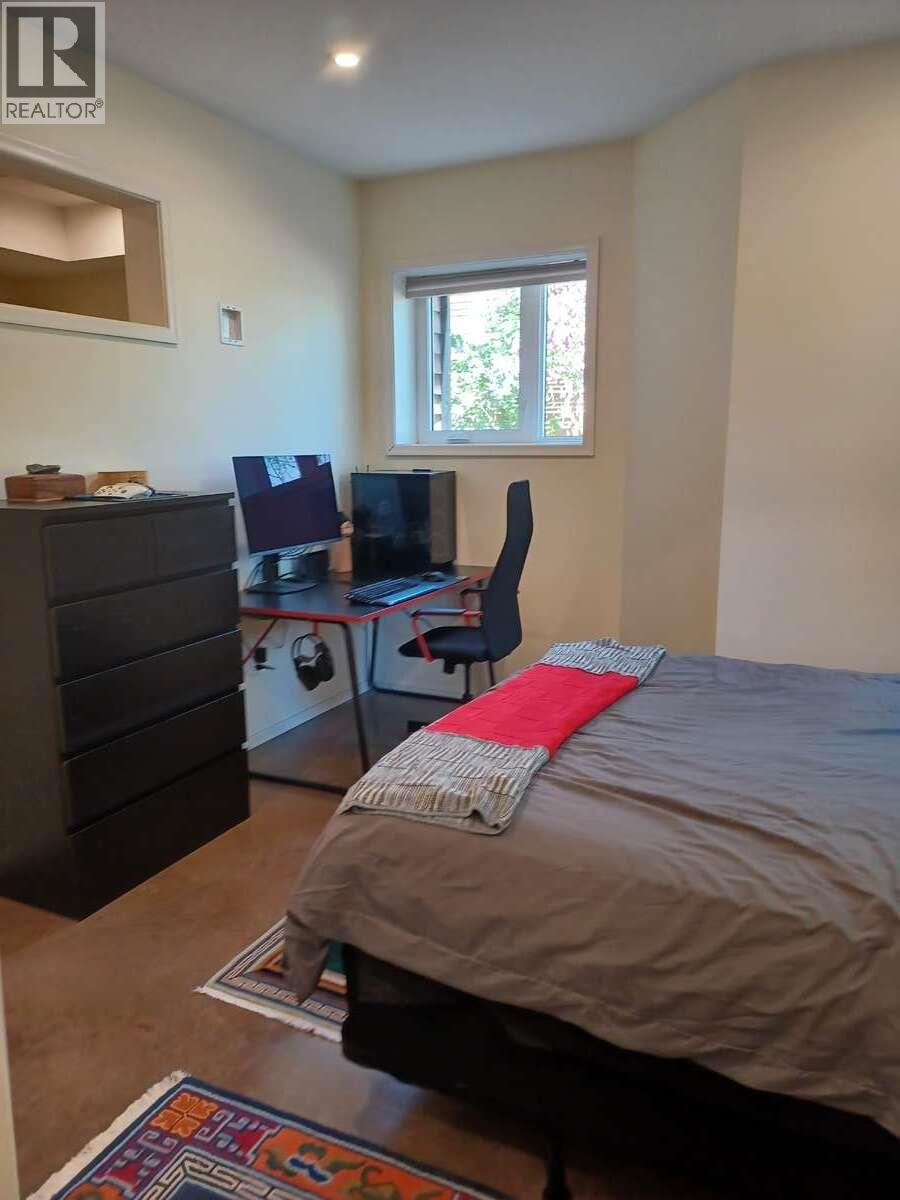 215 13th Avenue S, Cranbrook, British Columbia  V1C 2V7 - Photo 45 - 10371344