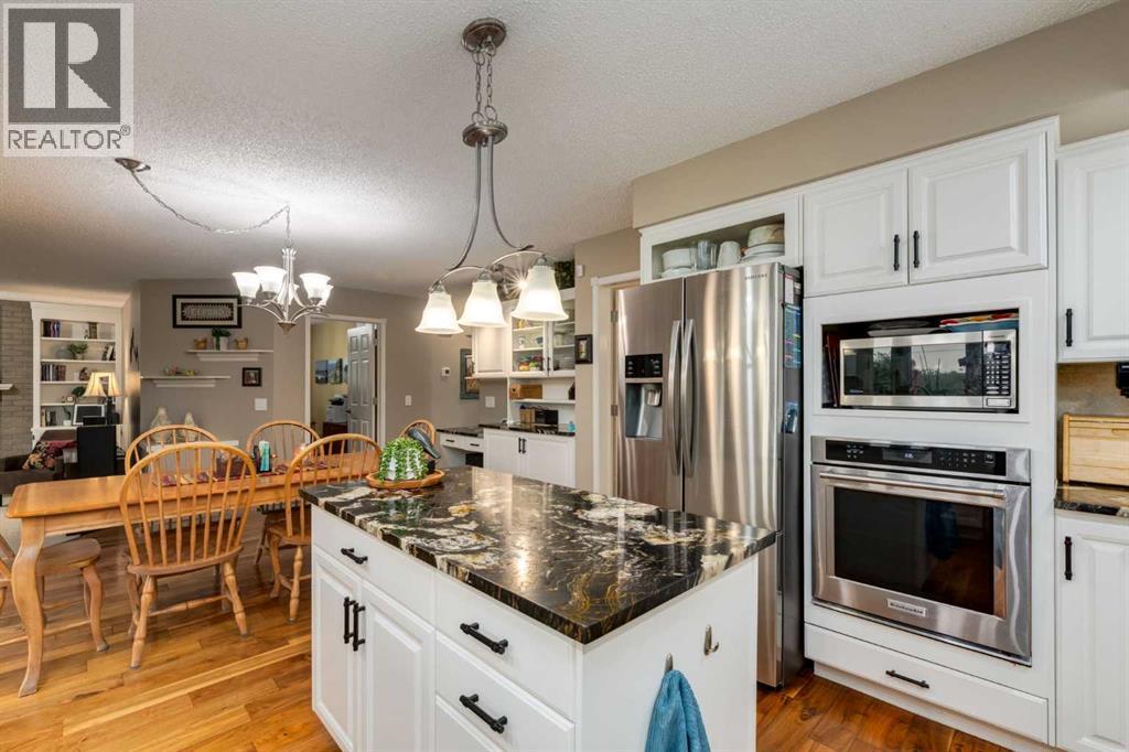 215 Alandale Place Sw, Rural Rocky View County, Alberta  T3Z 3L9 - Photo 18 - A2253429