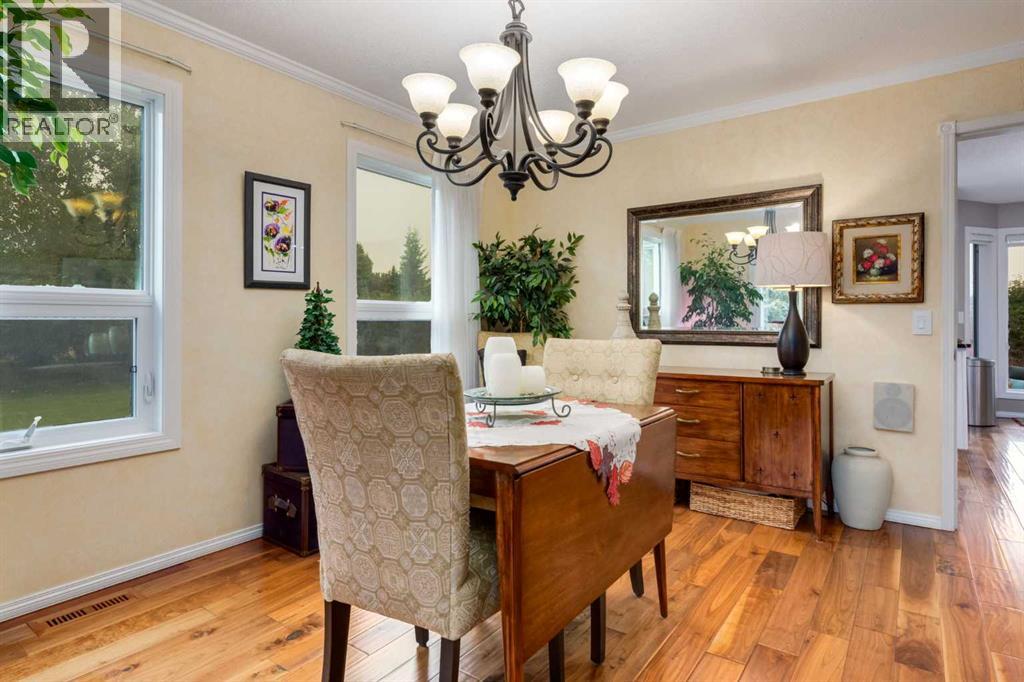 215 Alandale Place Sw, Rural Rocky View County, Alberta  T3Z 3L9 - Photo 8 - A2253429