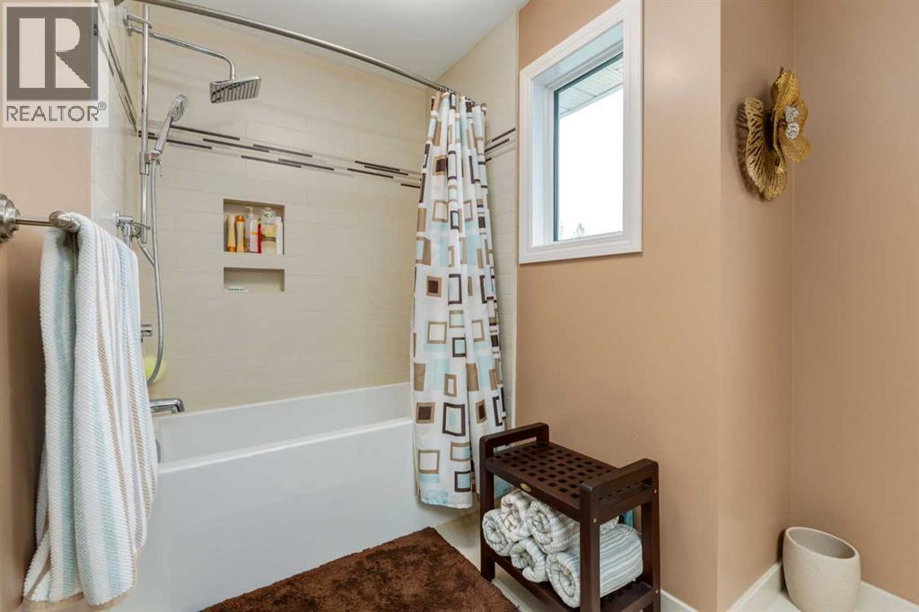 215 Alandale Place Sw, Rural Rocky View County, Alberta  T3Z 3L9 - Photo 33 - A2253429