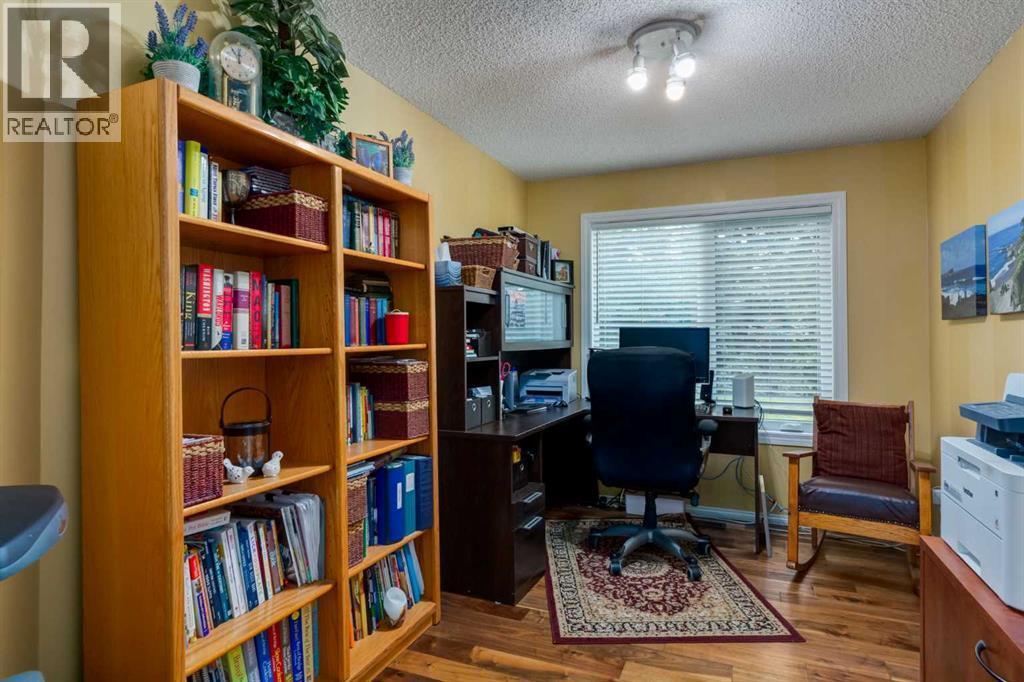 215 Alandale Place Sw, Rural Rocky View County, Alberta  T3Z 3L9 - Photo 10 - A2253429