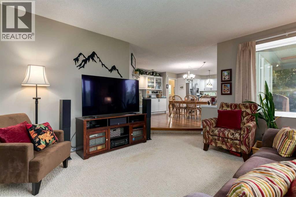 215 Alandale Place Sw, Rural Rocky View County, Alberta  T3Z 3L9 - Photo 13 - A2253429