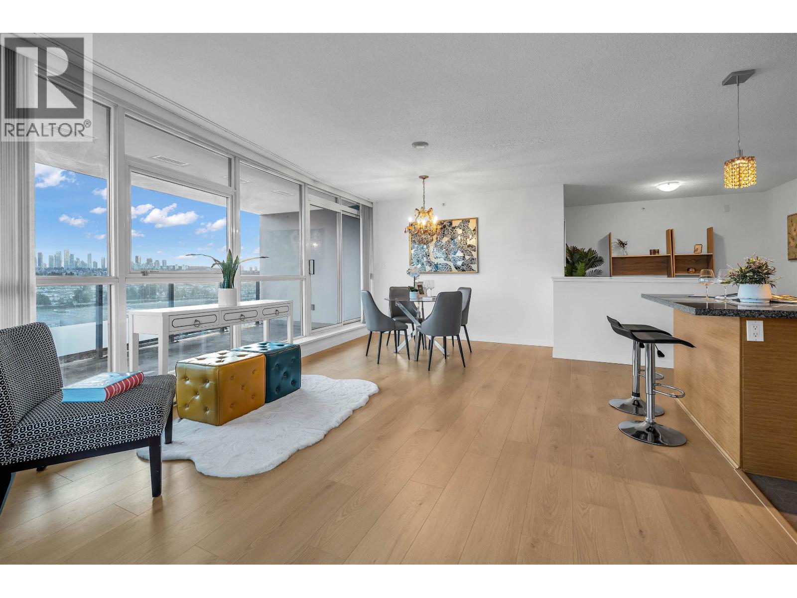 2203 2225 Holdom Avenue, Burnaby, British Columbia  V5B 0A1 - Photo 4 - R3051796