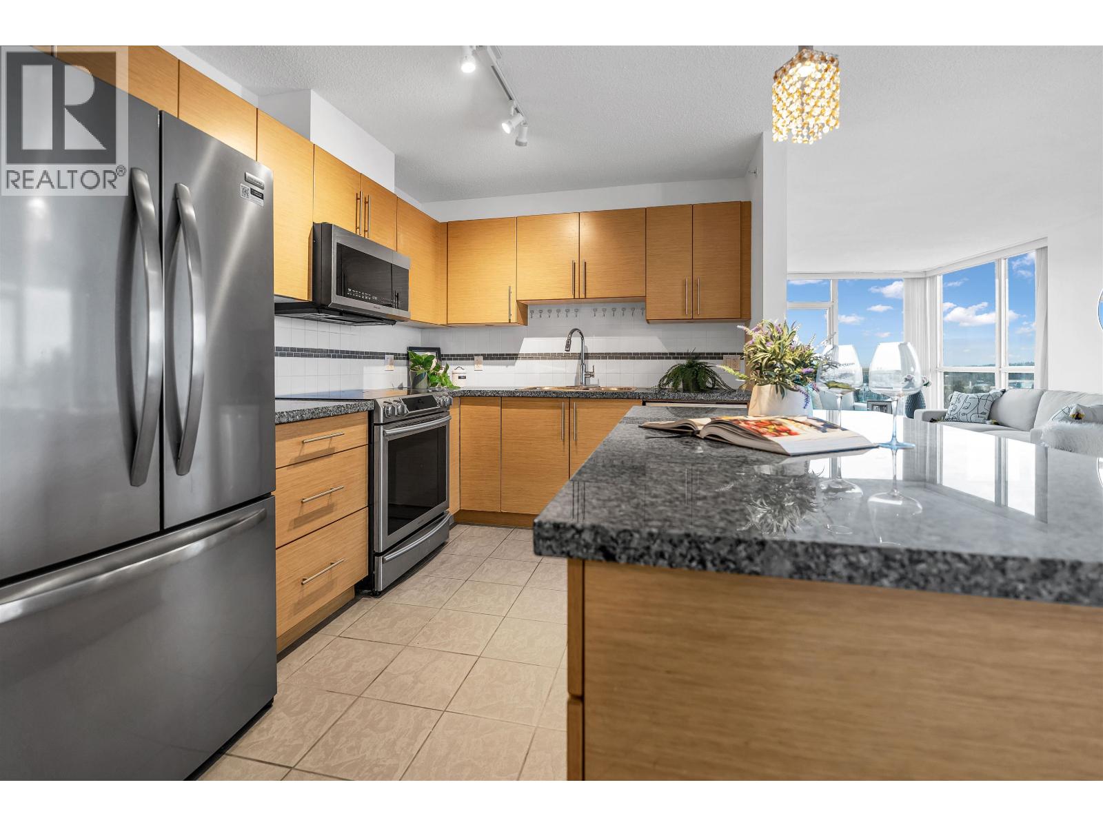 2203 2225 Holdom Avenue, Burnaby, British Columbia  V5B 0A1 - Photo 15 - R3051796