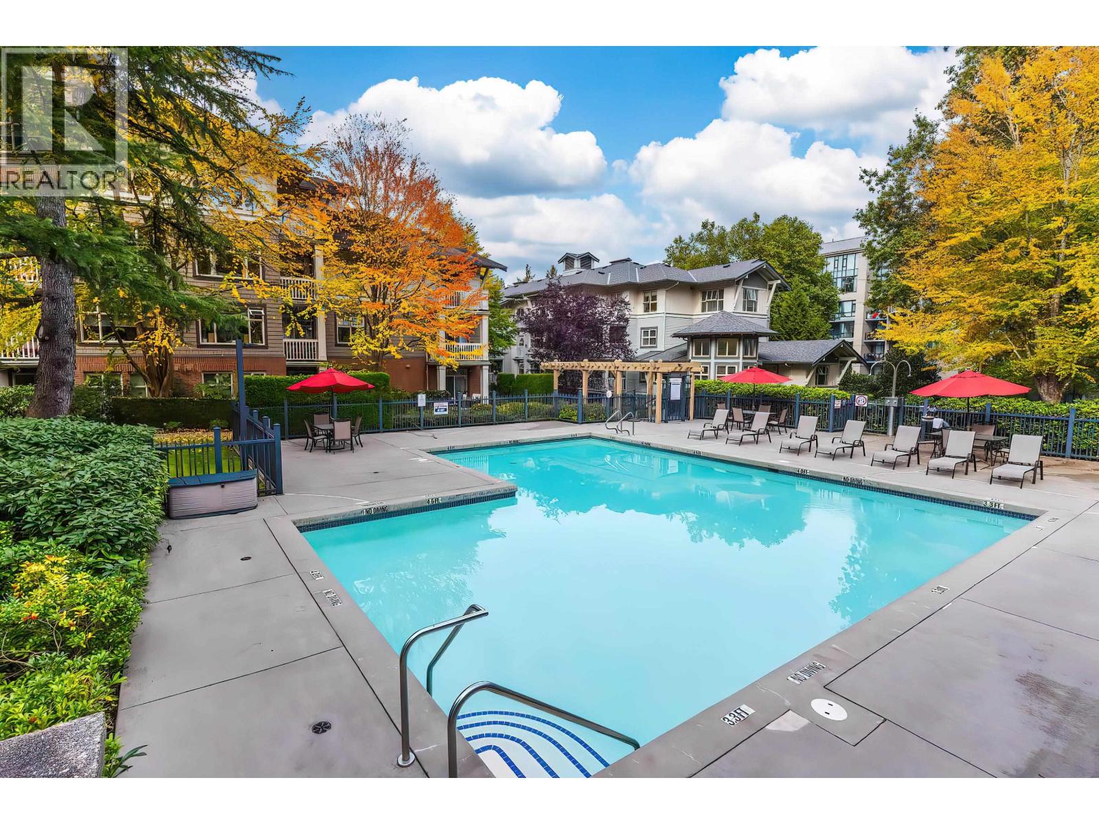 313 4883 MACLURE MEWS, Vancouver, British Columbia