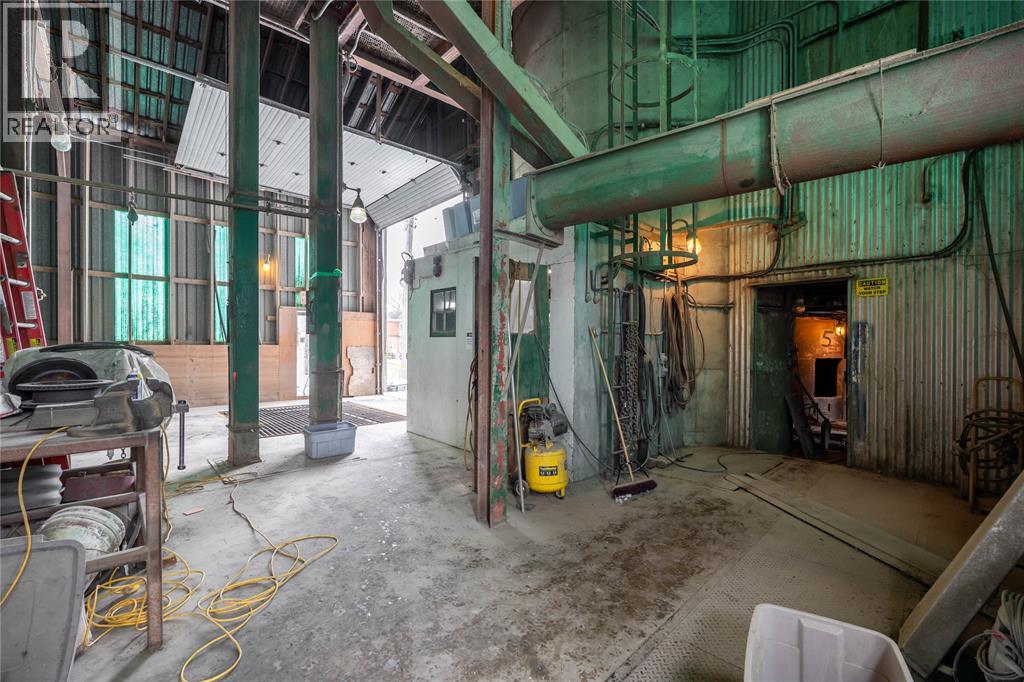 6517 James Street, Brooke-Alvinston, Ontario  N0N 1K0 - Photo 10 - 25031815