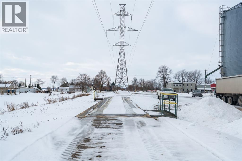 6517 James Street, Brooke-Alvinston, Ontario  N0N 1K0 - Photo 17 - 25031815
