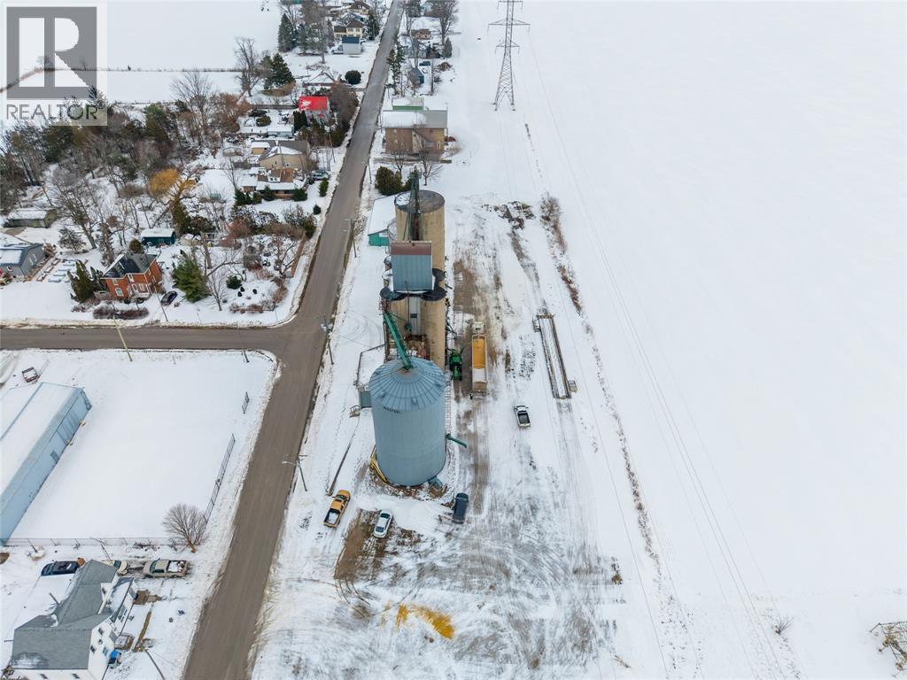 6517 James Street, Brooke-Alvinston, Ontario  N0N 1K0 - Photo 22 - 25031815