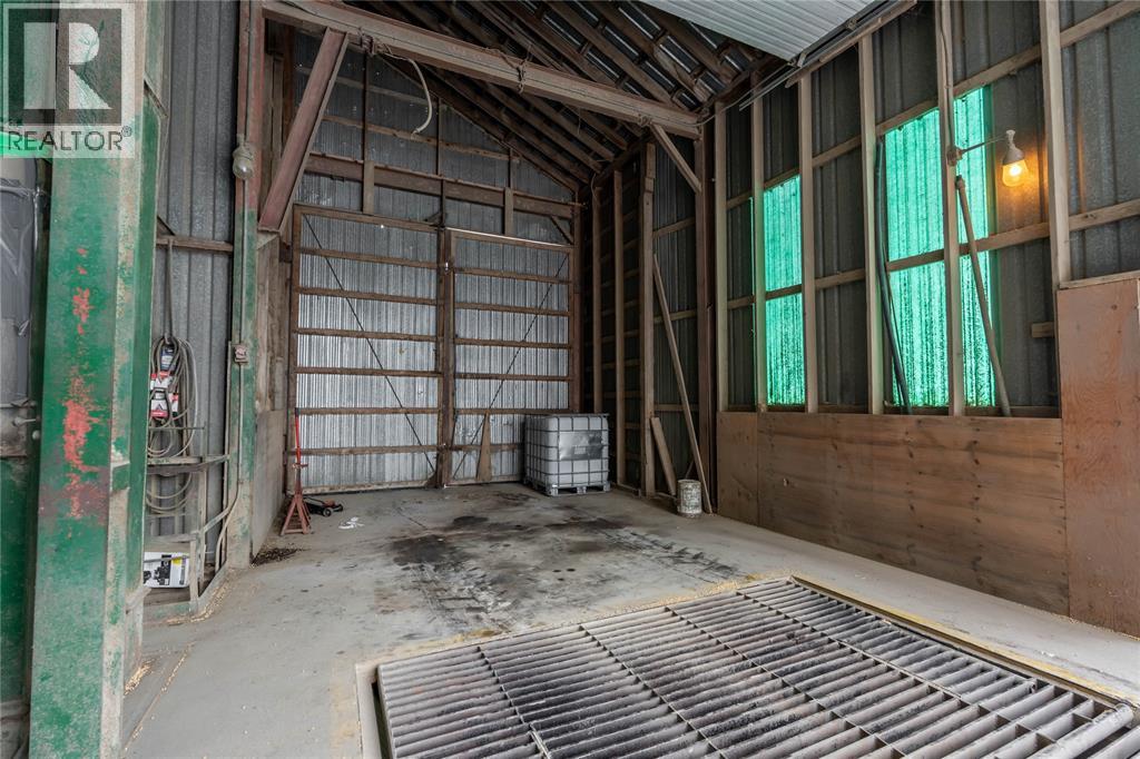 6517 James Street, Brooke-Alvinston, Ontario  N0N 1K0 - Photo 6 - 25031815