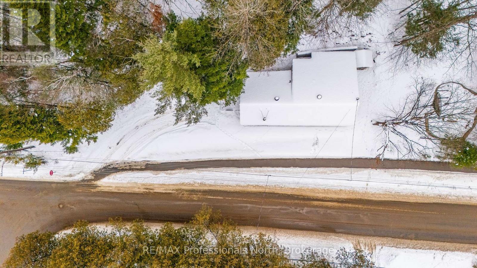 646 Mountain Street, Dysart Et Al, Ontario  K0M 1S0 - Photo 31 - X12555136