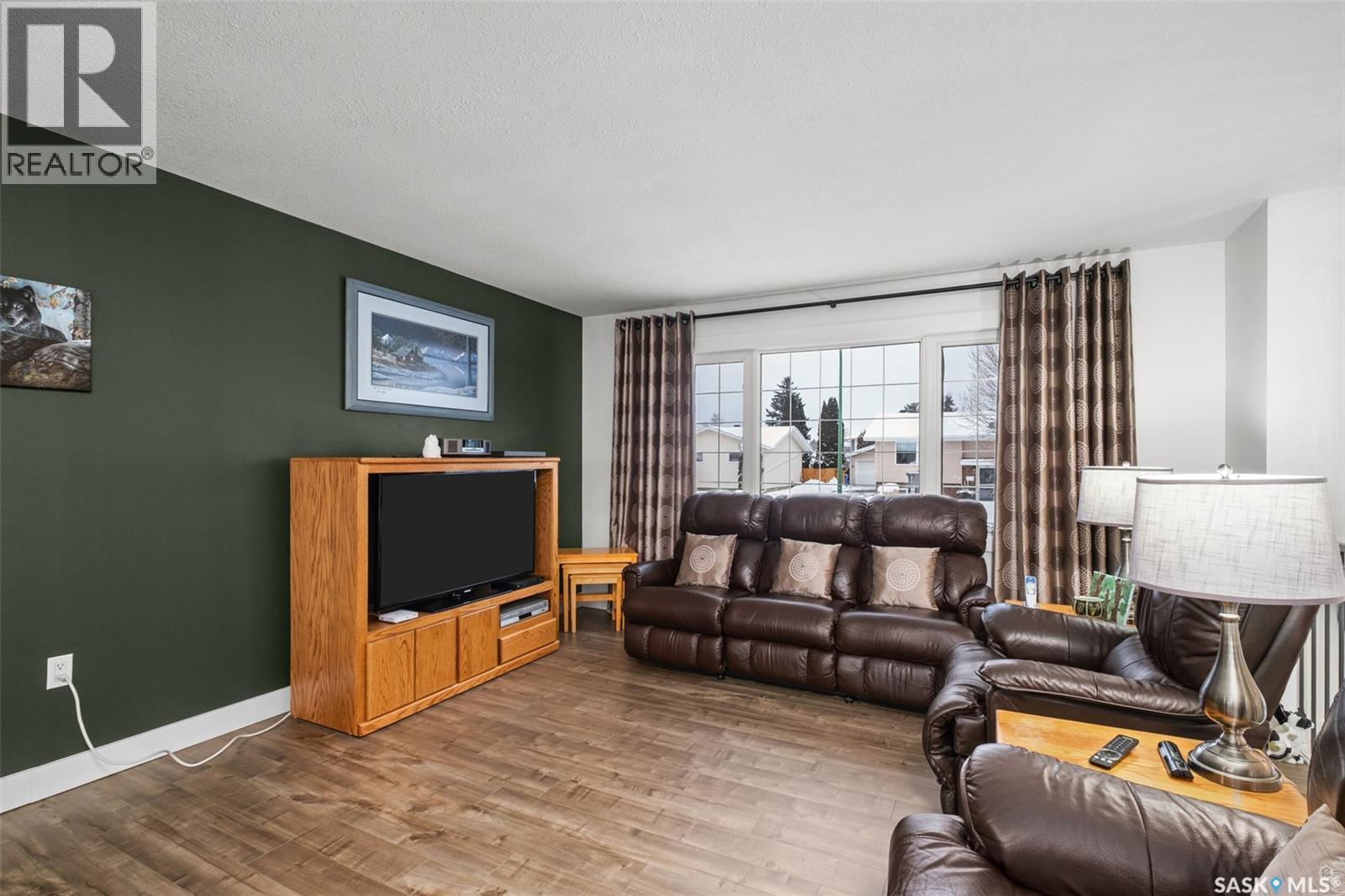 975 Sanderson Crescent, Prince Albert, Saskatchewan  S6V 6L2 - Photo 4 - SK025762