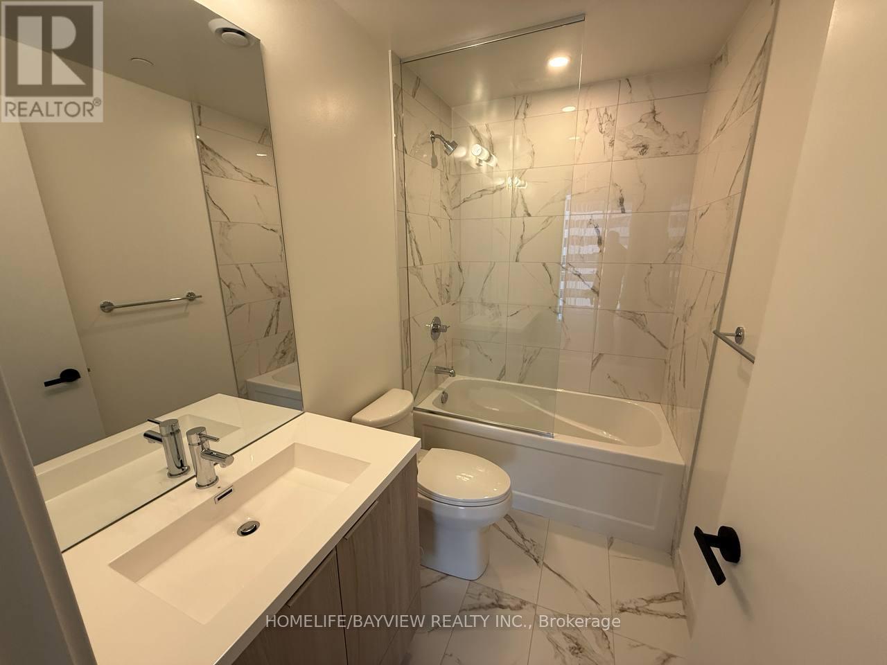 4512 - 8 Interchange Way, Vaughan, Ontario L4K 5Z7 - Photo 5 - N12641124