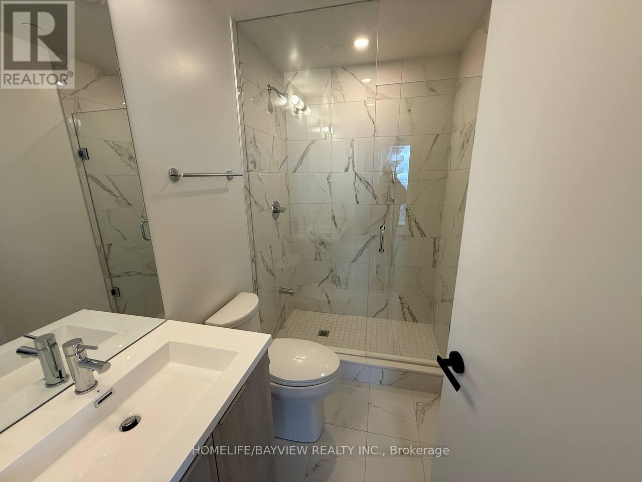 4512 - 8 Interchange Way, Vaughan, Ontario L4K 5Z7 - Photo 7 - N12641124