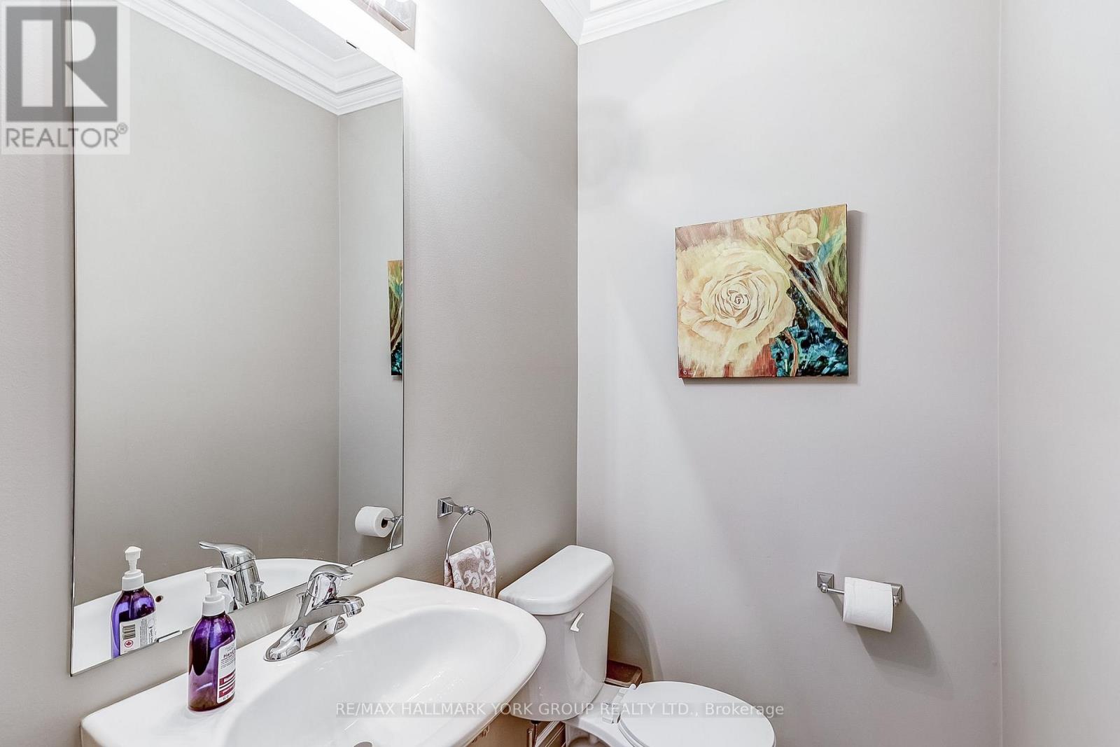 1022 Sherman Brock Circle, Newmarket, Ontario  L3X 0B4 - Photo 21 - N12641166