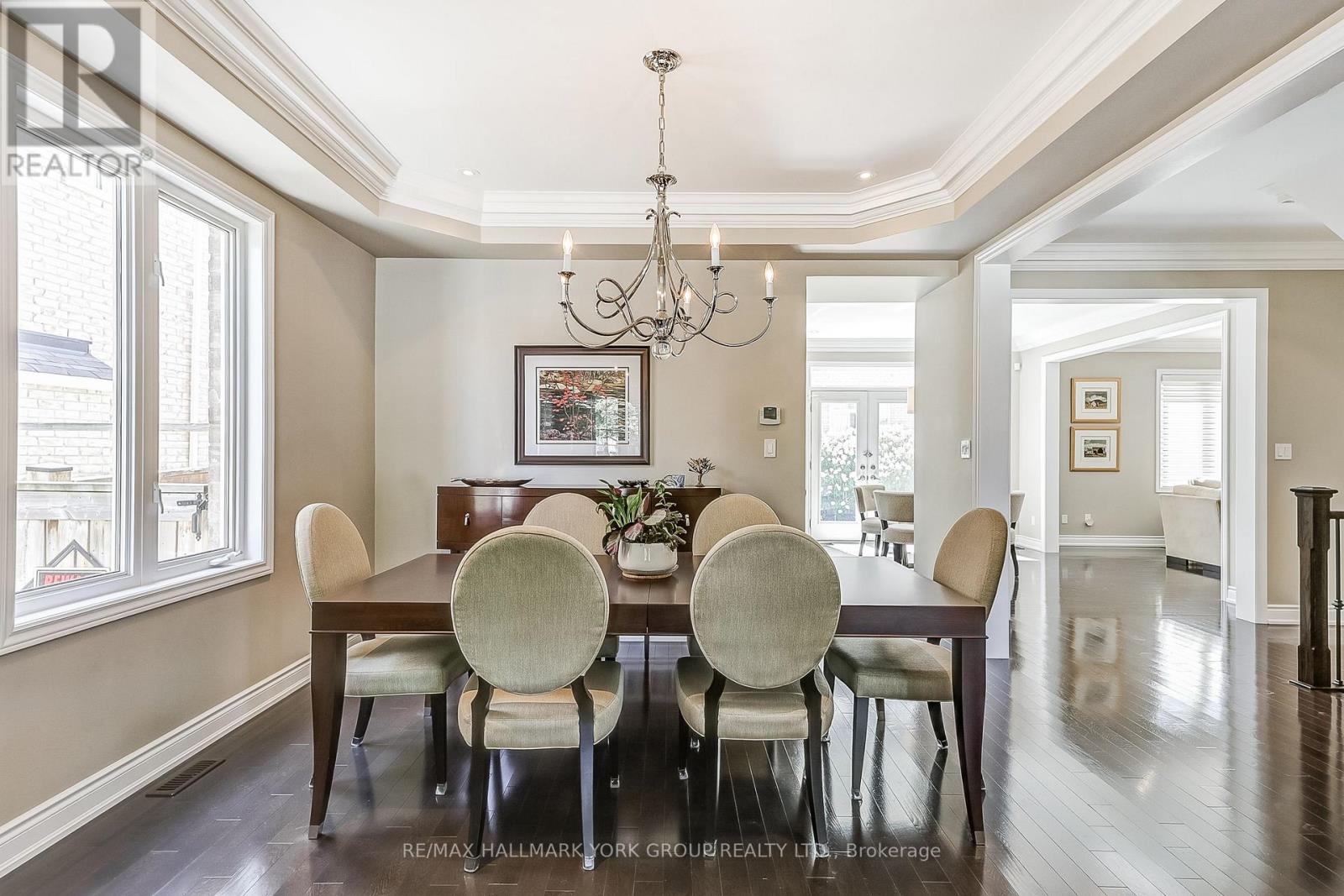 1022 Sherman Brock Circle, Newmarket, Ontario  L3X 0B4 - Photo 8 - N12641166