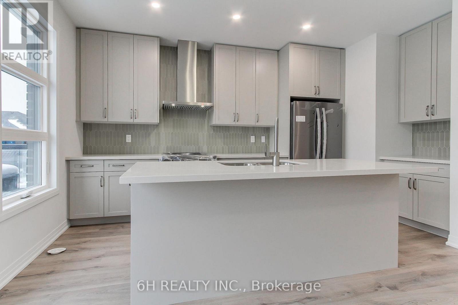 Lot 18 - 23 Harold Wilson Lane, Richmond Hill, Ontario  L4S 1N5 - Photo 9 - N12641220